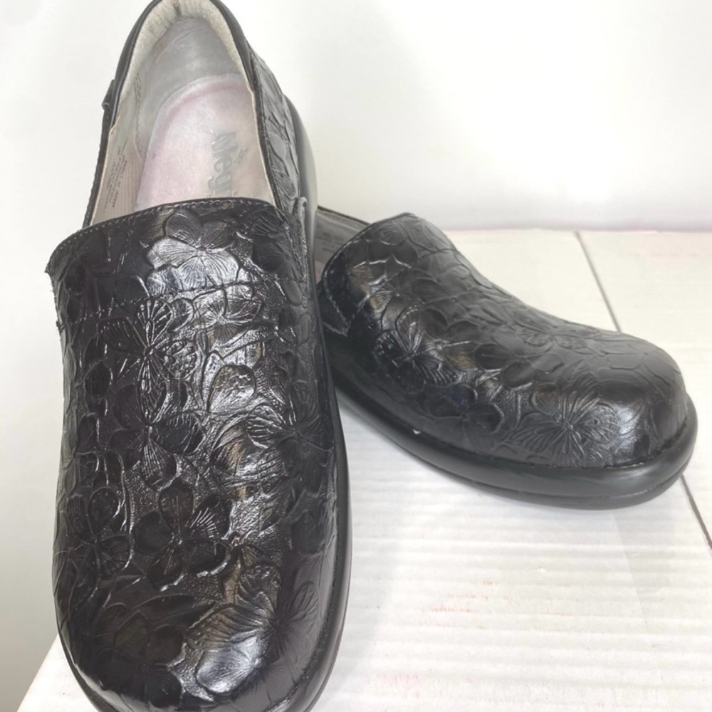 Black Floral Embossed Men's Shoes